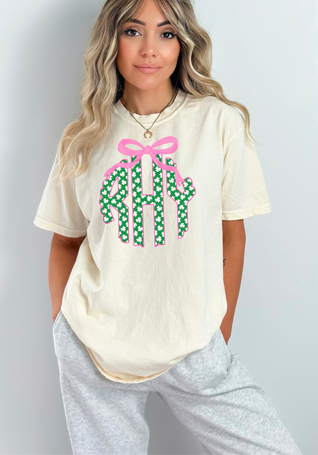 Scalloped Pinky Shamrock